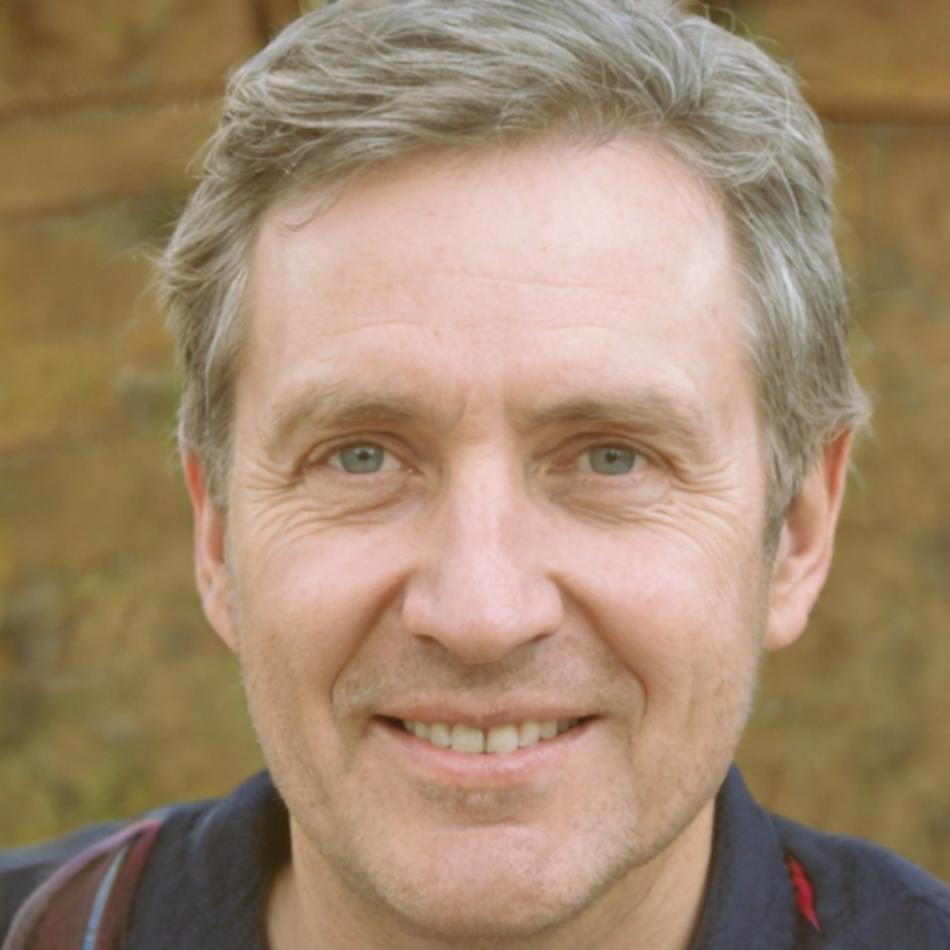 Portrait of Radosław Kędra, market analysis practitioner at Cibuwai
